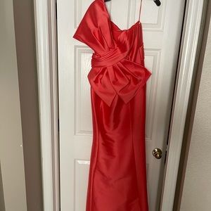 Stunning evening ball gown!